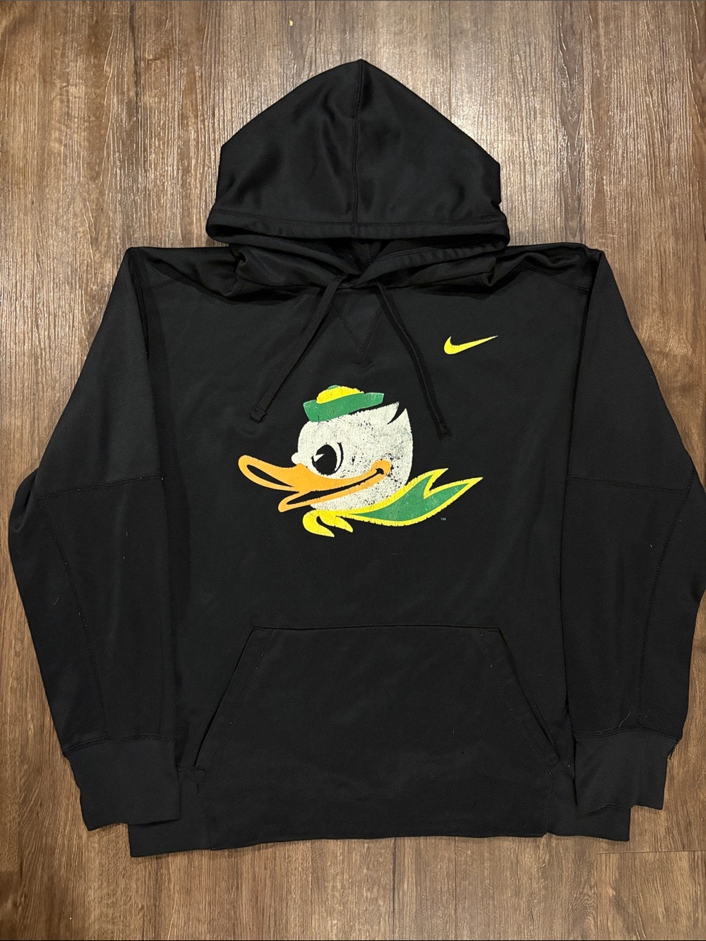 Nike Oregon Ducks men’s large thermal dry fit hoodie